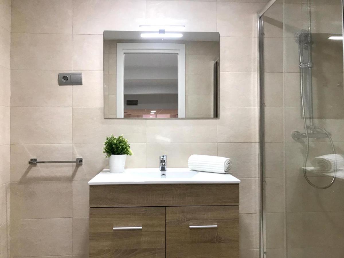 Modern&spacious apartment in Plaza de la Merced Málaga Exterior foto