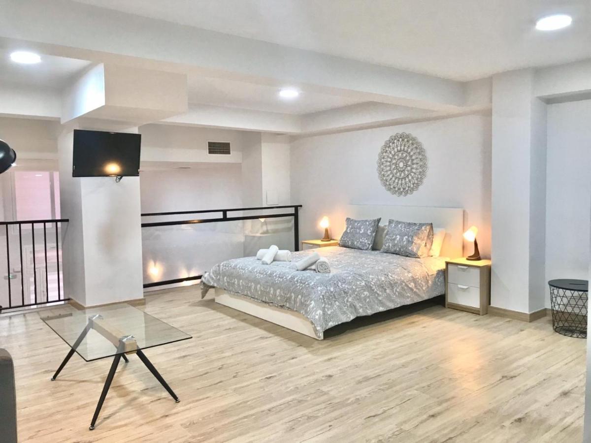 Modern&spacious apartment in Plaza de la Merced Málaga Exterior foto